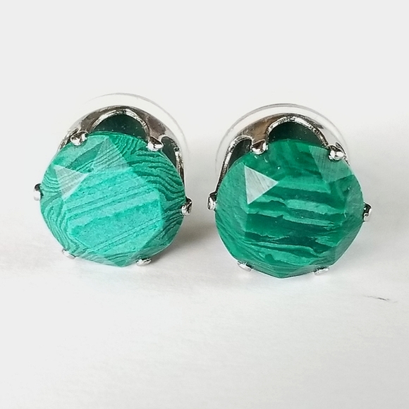 Vintage Green Silvertone Post Back Stud Earrings - Picture 3 of 13